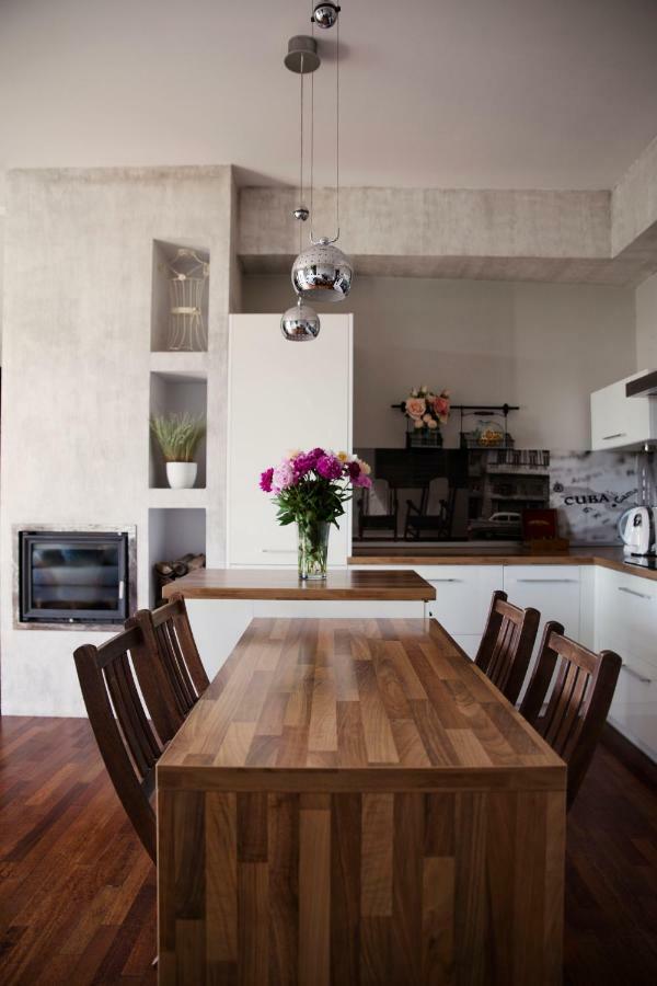 75M2 Apartament Kopernik Z Widokiem Na Jasna Gore Czestochowa Bagian luar foto